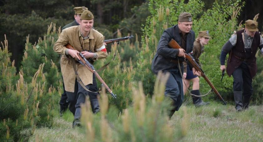 Łubiana. Festyn rodzinny z sołeckimi zmaganiami i historycznymi inscenizacjami