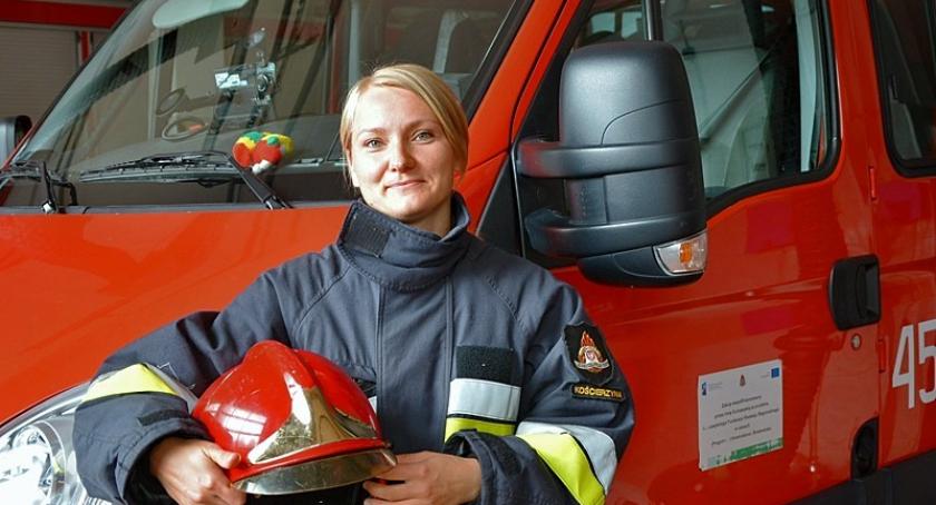Ewelina Kosater - pierwsza strażaczka w podziale bojowym w kościerskiej PSP