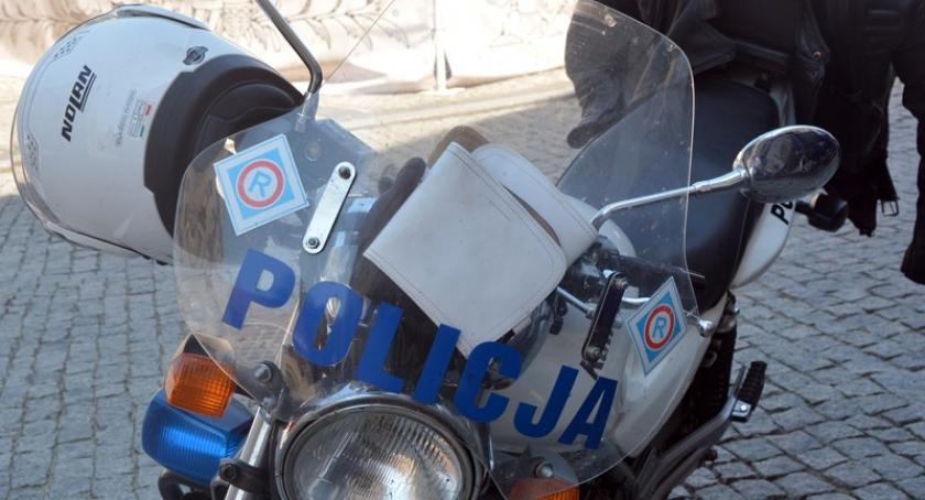 41-latek wywrócił się na motocyklu - trafił do szpitala