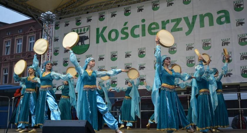 Trwają Kaszubskie Spotkania z Folklorem Świata