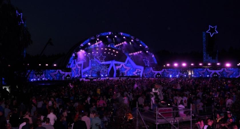 Disco pod Gwiazdami w Stężycy - dzień drugi. Zabawa z zagranicznymi gwiazdami