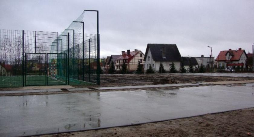 Boisko przy PZS nr 3. Będzie kara za opóźnienie?