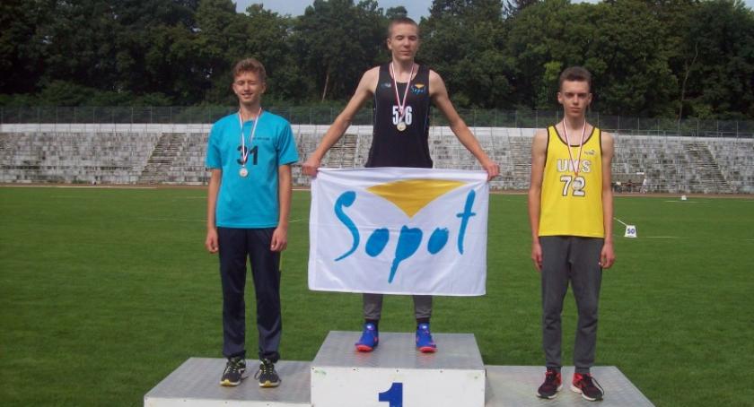 Kolejne medale zawodników UKS Lipusz w lekkoatletyce