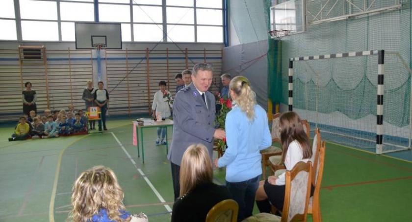 Dzielne 14-latki pomogły w zatrzymaniu agresywnych mężczyzn