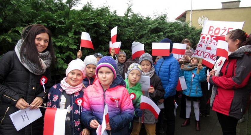 Niepodległościowy pochód w Osowie