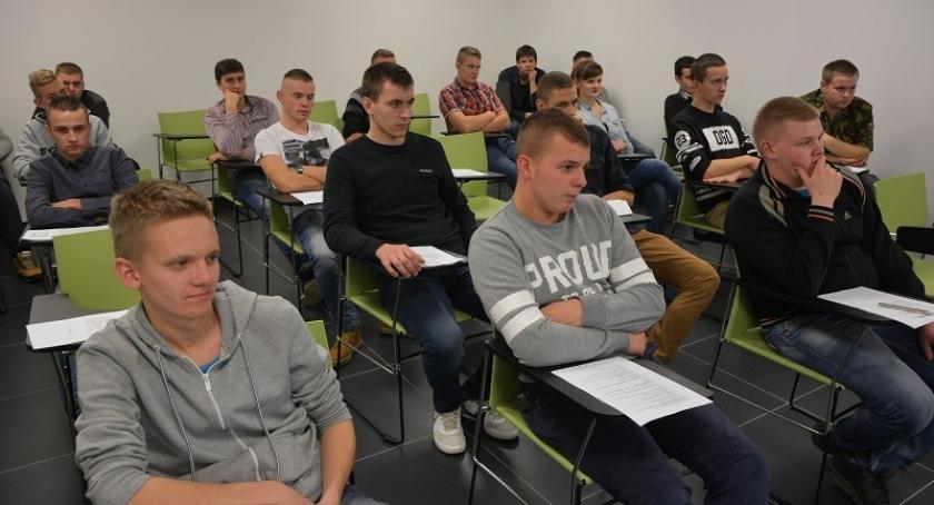 Młodzi rolnicy będą zmagać się z wiedzą o rolnictwie i BHP