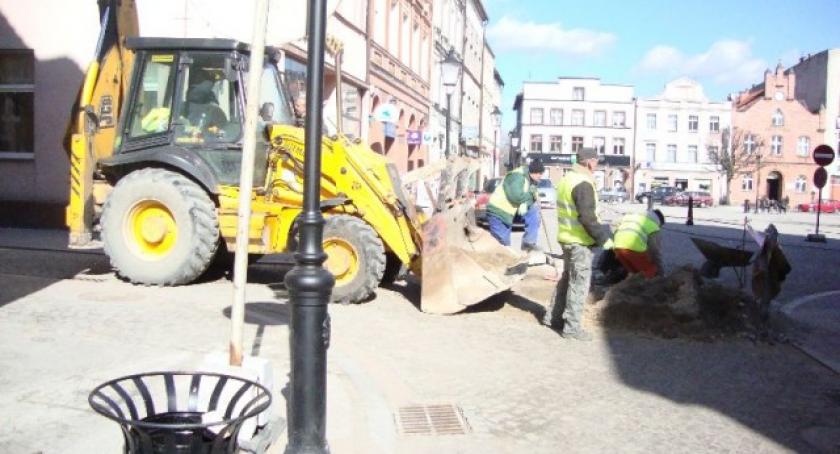 Rynek z usterkami. Trwają prace naprawcze