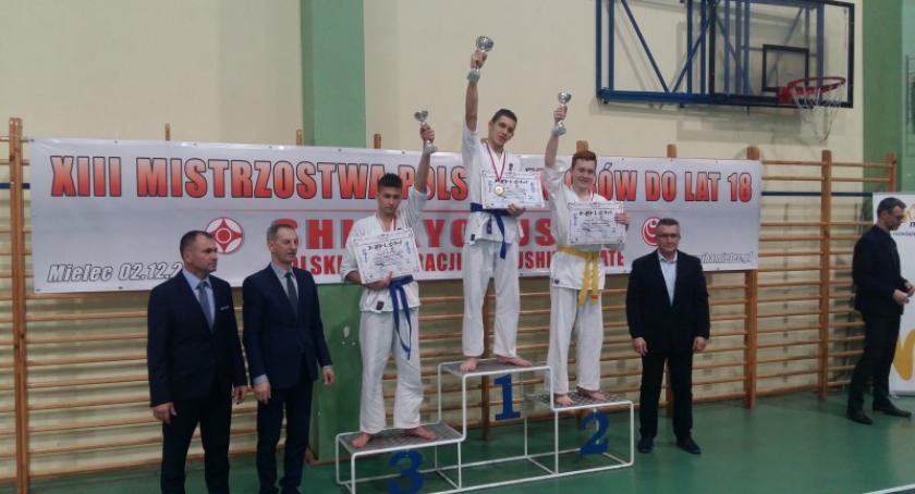 Karateka Jakub Wyszecki złotym medalistą Mistrzostw Polski Juniorów