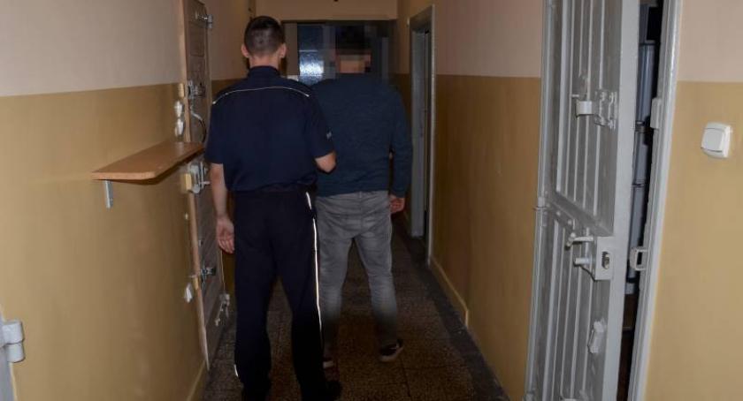 Liniewo. Po policyjnym pościgu zatrzymali 27-latka w kradzionym golfie