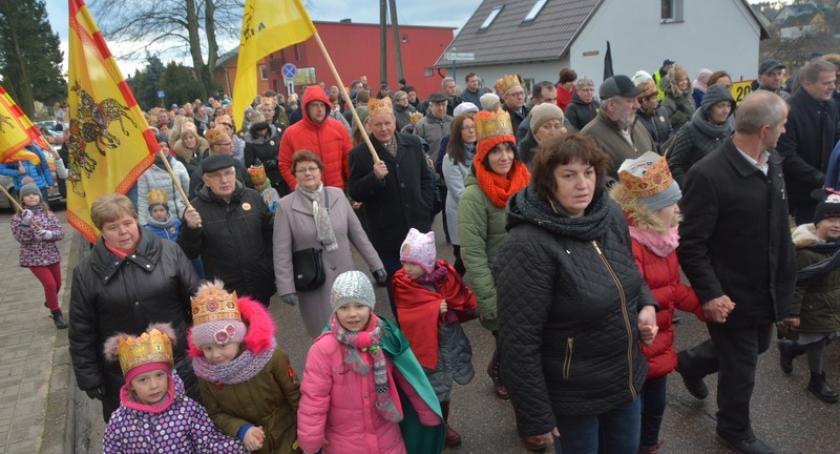 Orszak Trzech Króli przemaszerował ulicami Dziemian