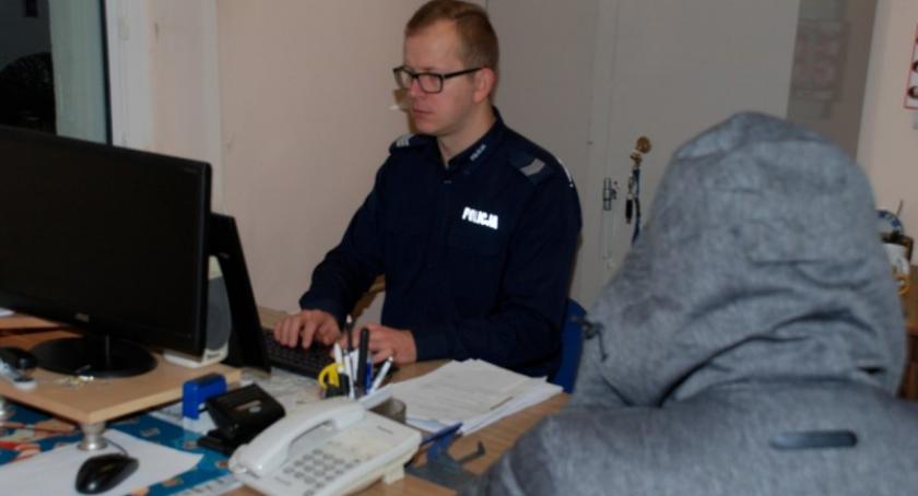 Kościerzyna. Ukradł torebkę ze szpitala i zakopał ją w lesie