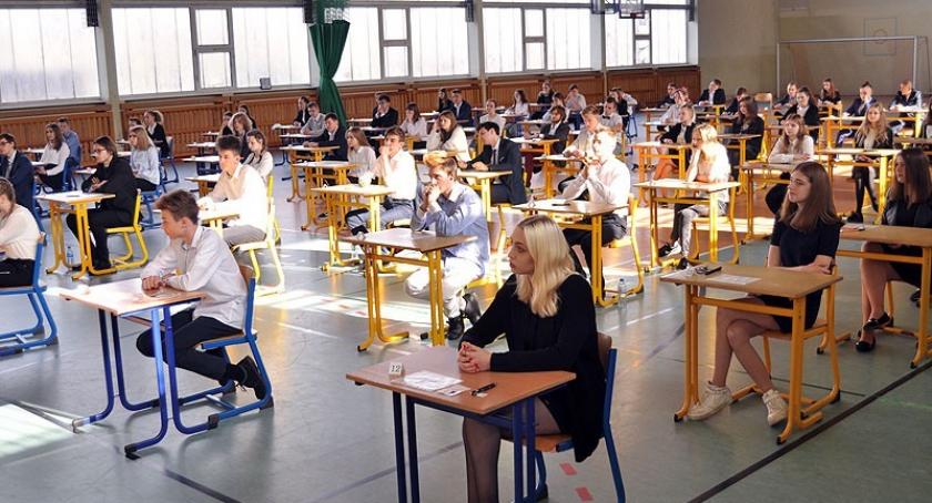 Gimnazjaliści rozpoczęli trzydniowy maraton egzaminacyjny