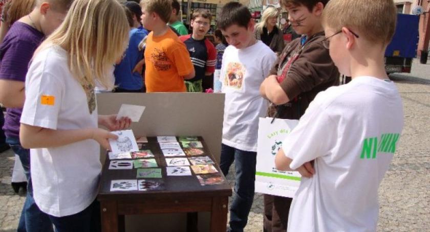 Spotkali się na Rynku w trosce o ginące gatunki
