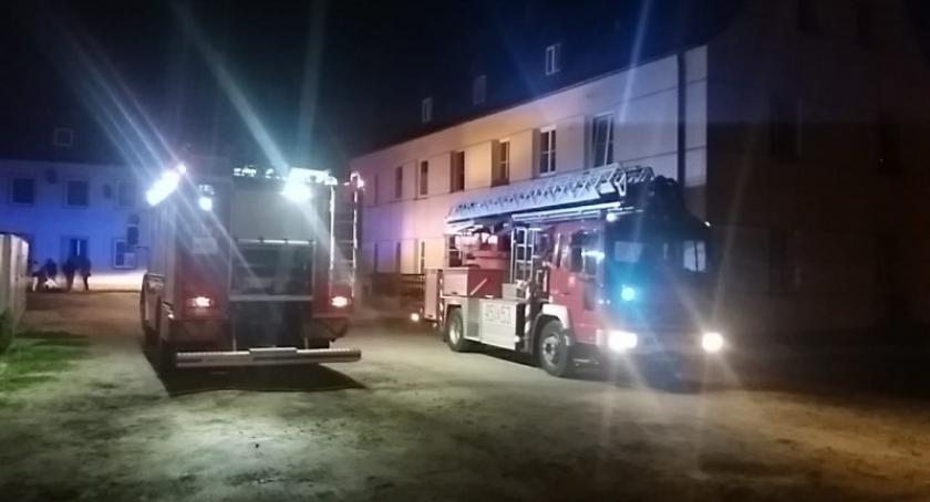 Kościerzyna. Pożar piwnicy przy ul. Skłodowskiej - cztery osoby w szpitalu