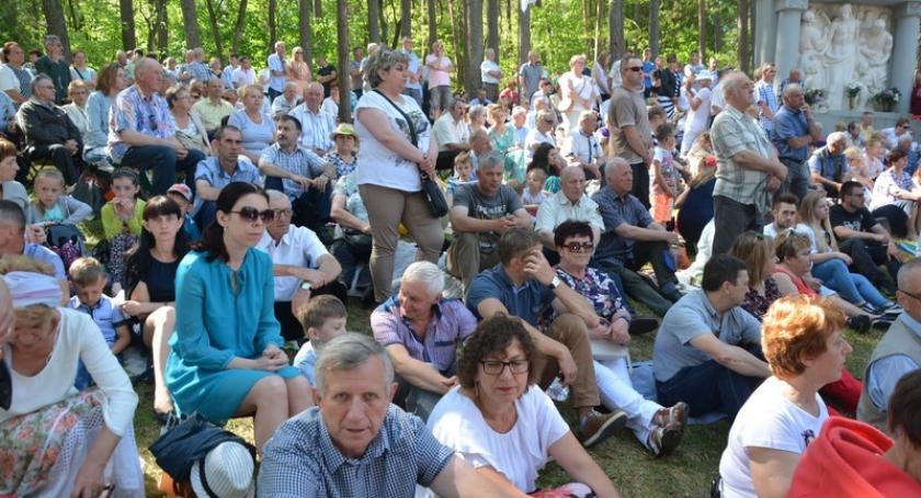 Tysiące pielgrzymów przybyło na Kalwarię Wielewską