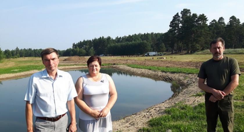 Trwa budowa przystani kajakowej w Bąku