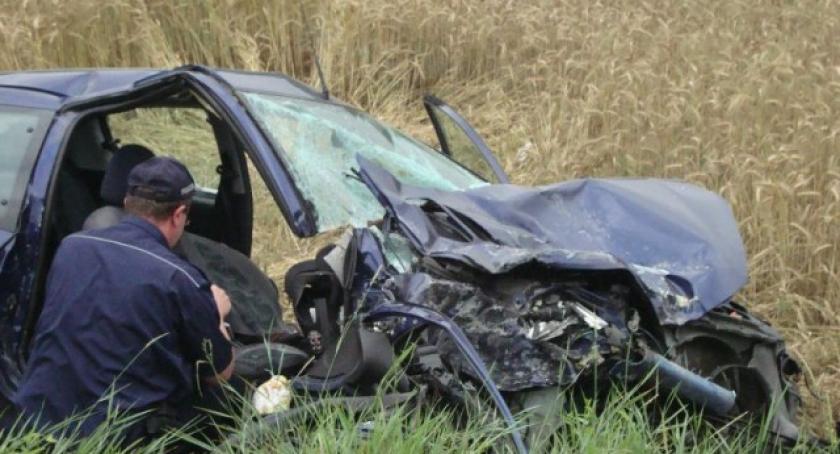 Lubań. Peugeot zderzył się z mercedesem