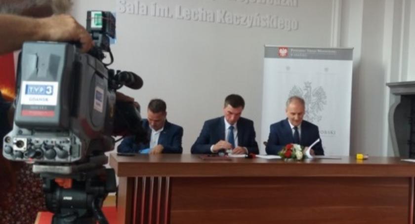 Gminy Kościerzyna i Karsin z dotacją na drogi
