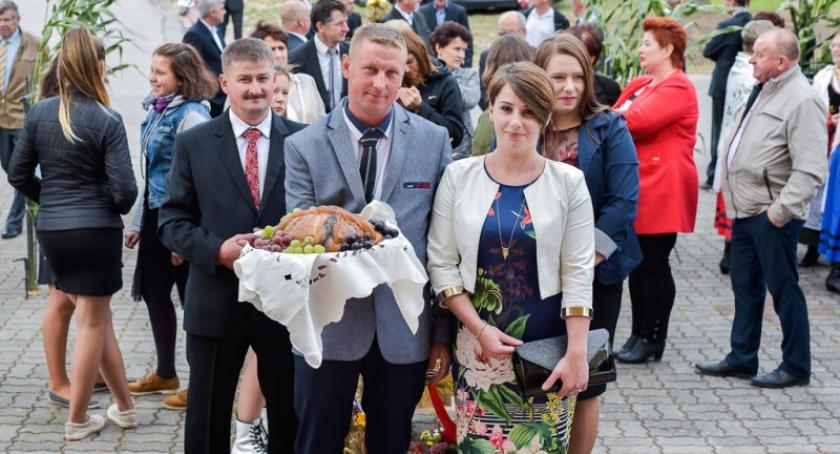 Rolnicy z gminy Karsin dziękowali za plony w Osowie