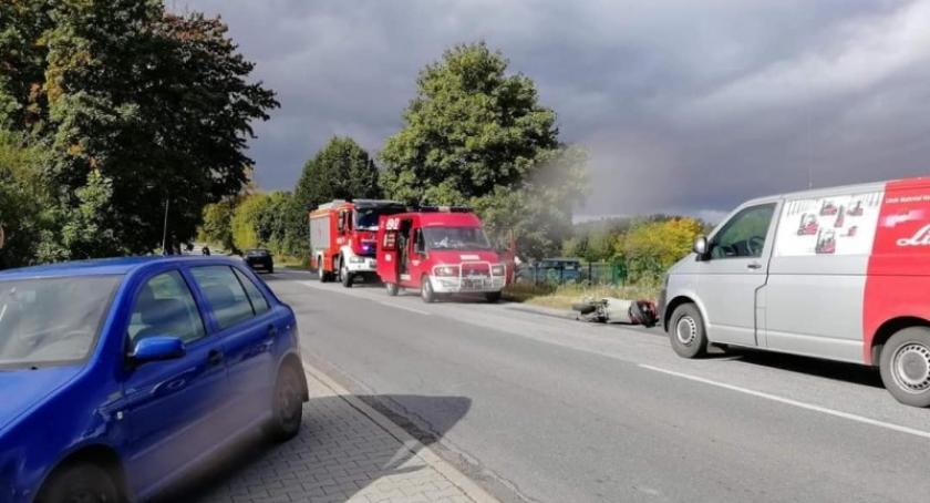 Nowa Karczma. Motorowerem w passata - ranny 74-latek