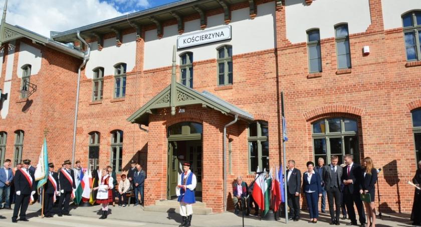 Kościerzyna. Zrewitalizowany dworzec kolejowy oficjalnie otwarty