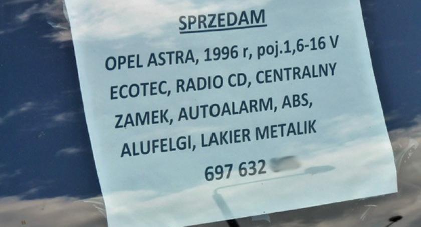 Kościerzyna. Miejski parking czy publiczny autohandel?