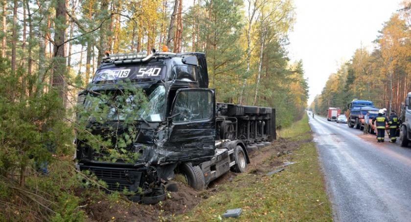 Lipusz. Zderzenie MAN-a z ciężarowym Volvo