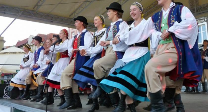 Kościerzyna. Wspólne biesiadowanie Kaszubów i Krakowiaków