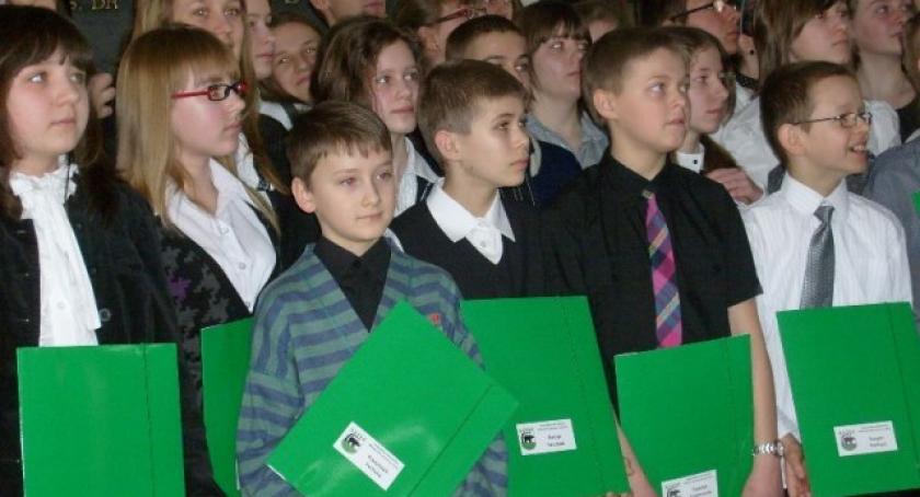 Kościerzyna. Od września można składać wnioski o stypendia