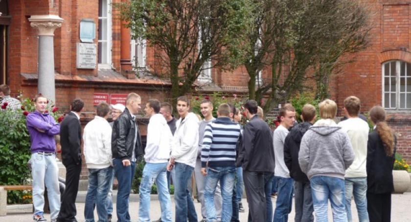 Żegnajcie wakacje! Zabrzmiał pierwszy dzwonek