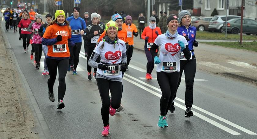 Ponad 200 zawodników grało z orkiestrą w biegu 