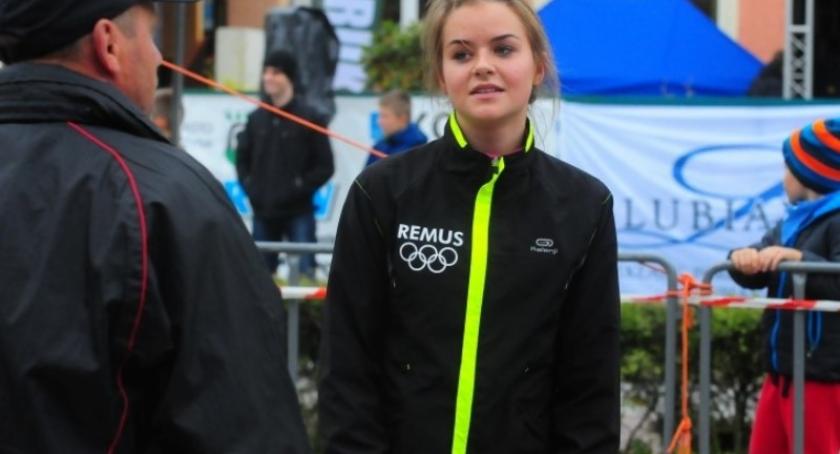 Olimpia Breza i Weronika Lizakowska ze sportowymi stypendiami marszałka