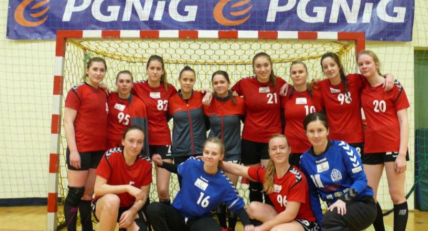 Szczypiornistki UKS PCM Kościerzyna o krok od zwycięstwa