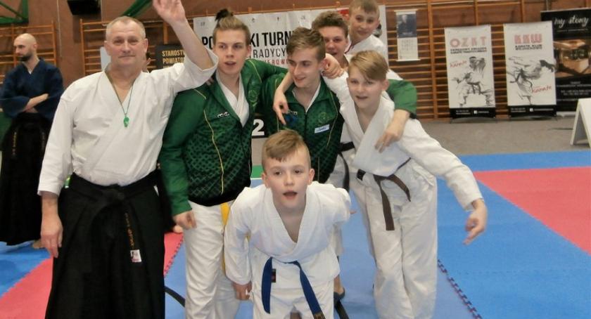 Trwa medalowa passa kościerskich karateków