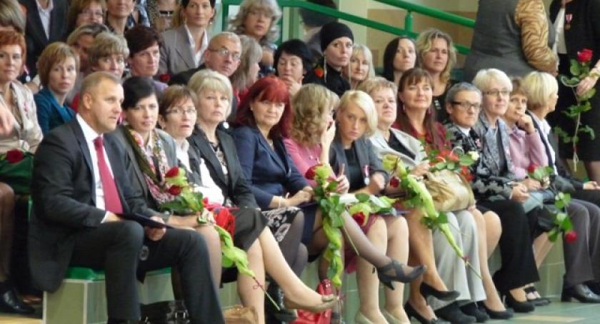 Kościerzyna. Uroczyście nagrodzono nauczycieli