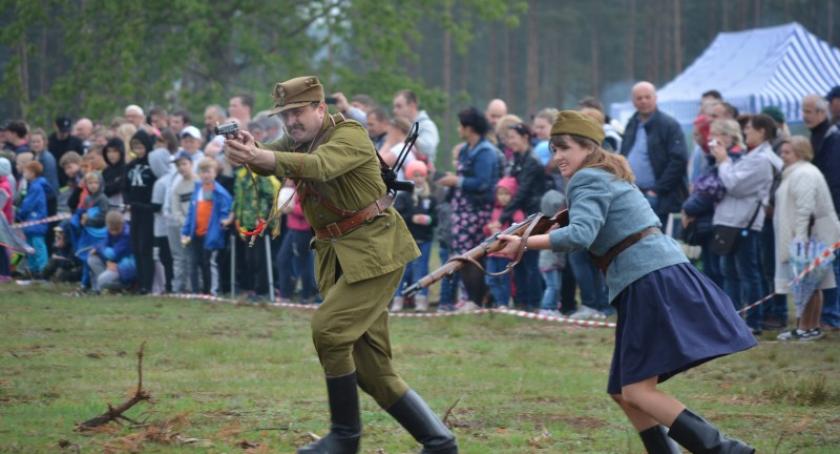 Piknik historyczny z inscenizacją Bitwy pod Łubianą