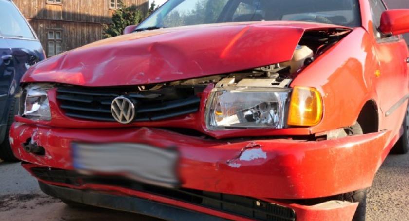 Lipusz. Zderzyły się dwa volkswageny (zdjęcia)
