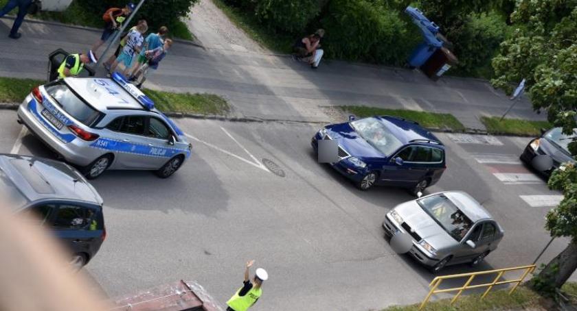Kościerzyna. 31-latka wpadła pod samochód