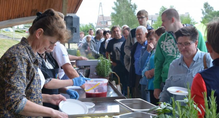 Trwa festiwal smaków. W Starej Kiszewie królują pierogi i kluski