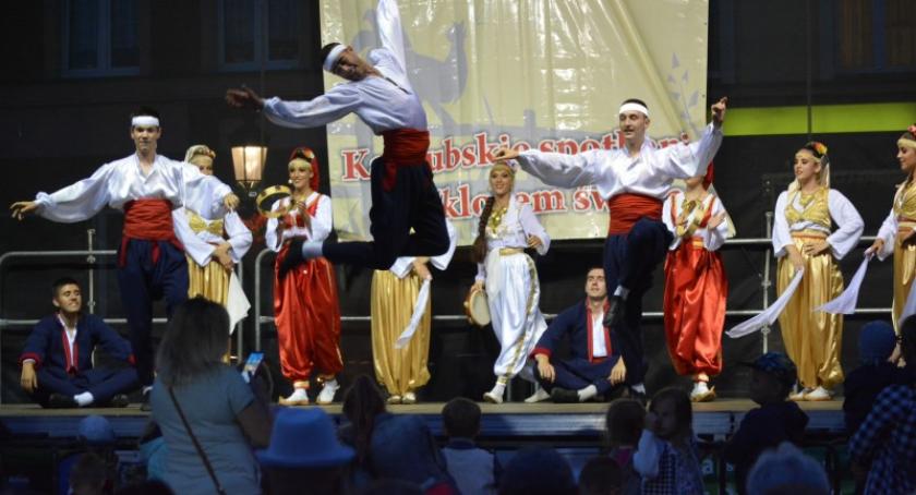 Światowy folklor na scenach w Kościerzynie i Wdzydzach