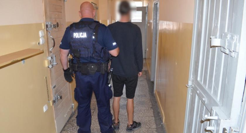 Wzbudził podejrzenie policjantów - 31-latek zatrzymany z narkotykami