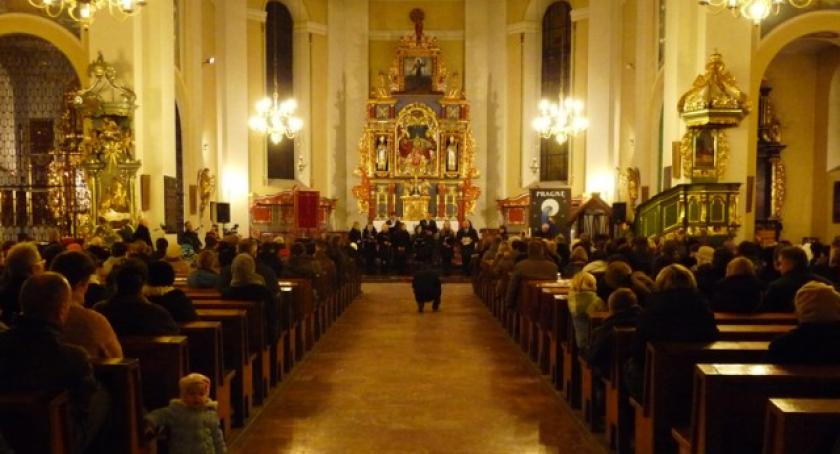 Kościerzyna. Śpiewali i grali aby pomóc Sylwkowi