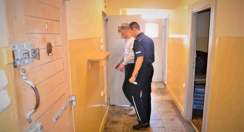 Włamał się do audi i ukradł sprzęt budowlany - 42-latek zatrzymany