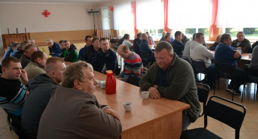 Śruby w kukurydzy. Rolnicy wyznaczyli nagrodę za wskazanie sprawcy!