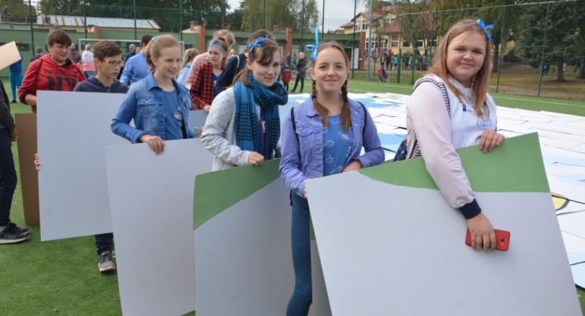Wiele kolorów Wiela z rekordowym wzorem kaszubskim
