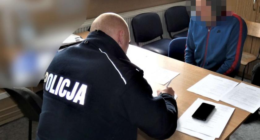 Będomin. Jechał slalomem, bo widział dziury, których nie było