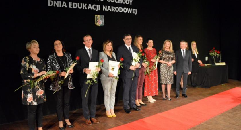 Powiat. Nauczyciele z nagrodami starosty i dyrektorów