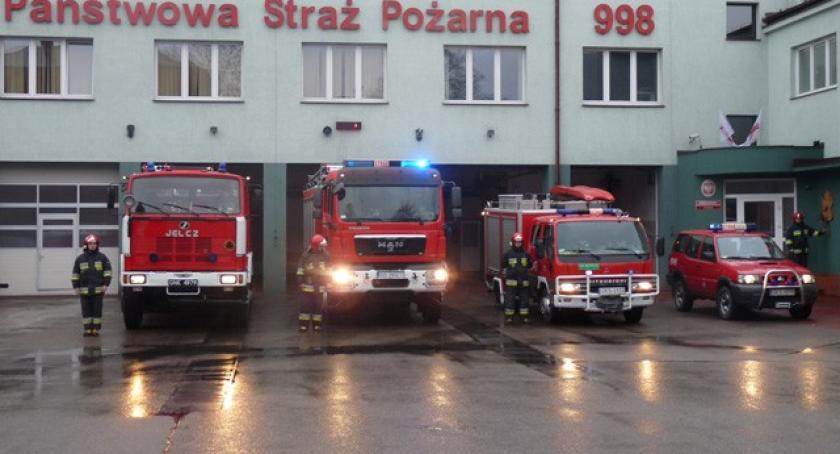 Nie ma podwyżek dla strażaków - jest protest