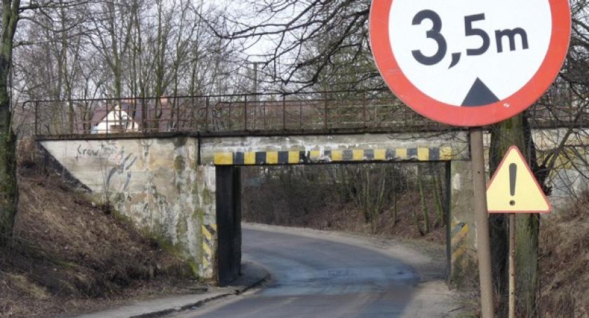 Wielki Klincz. Rozbiorą niebezpieczny wiadukt