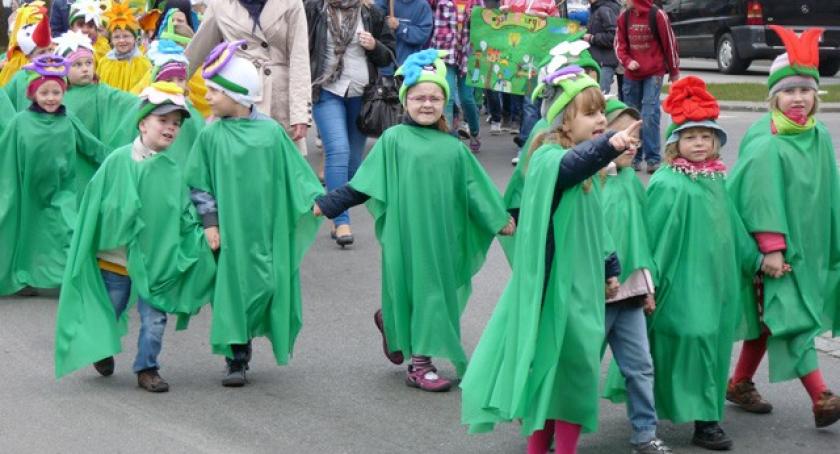 Kościerzyna. Kroczyli ulicami miasta w 